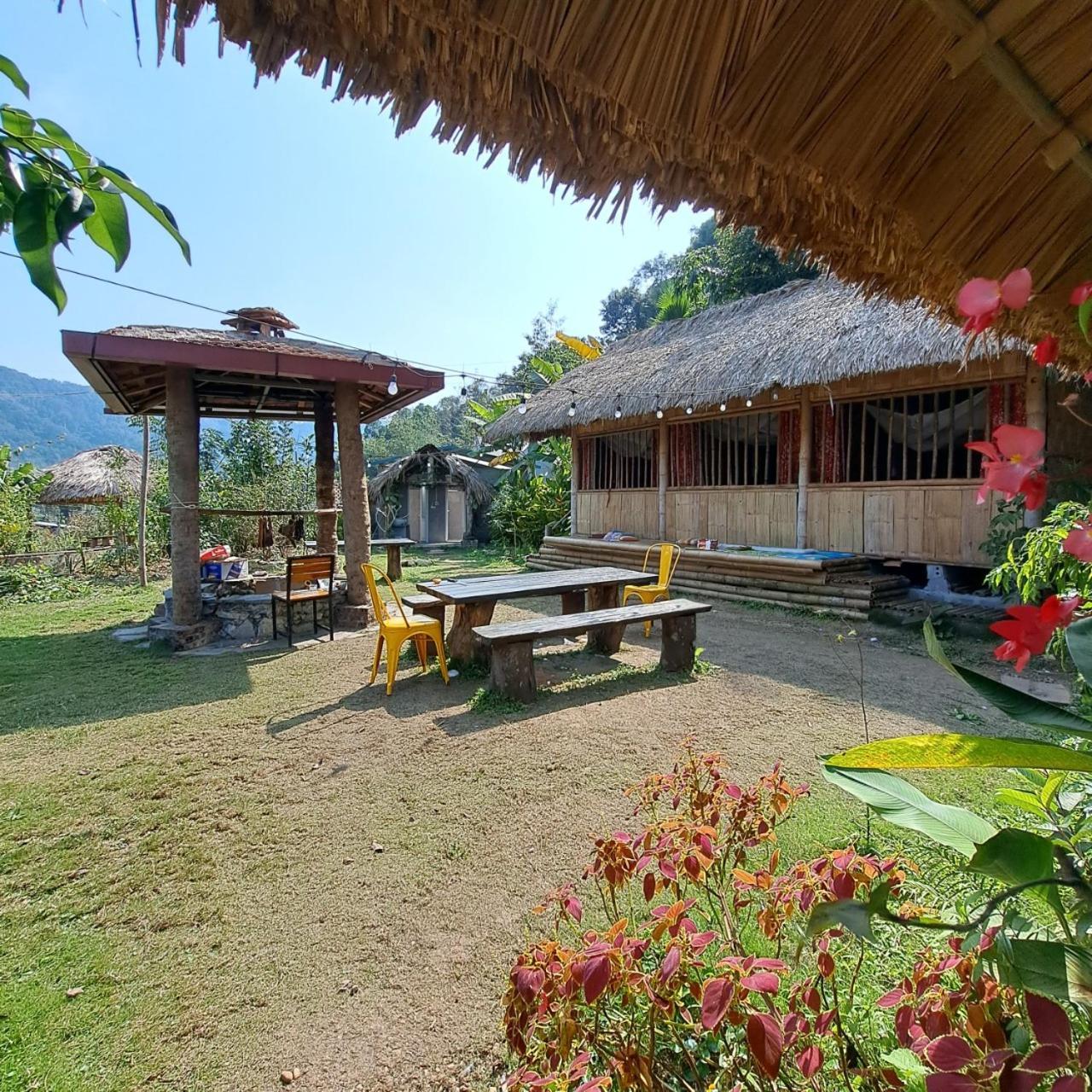 Homestay Field - Bungalow, Ha Giang Loop Tour, Motorbikes Rental Esterno foto