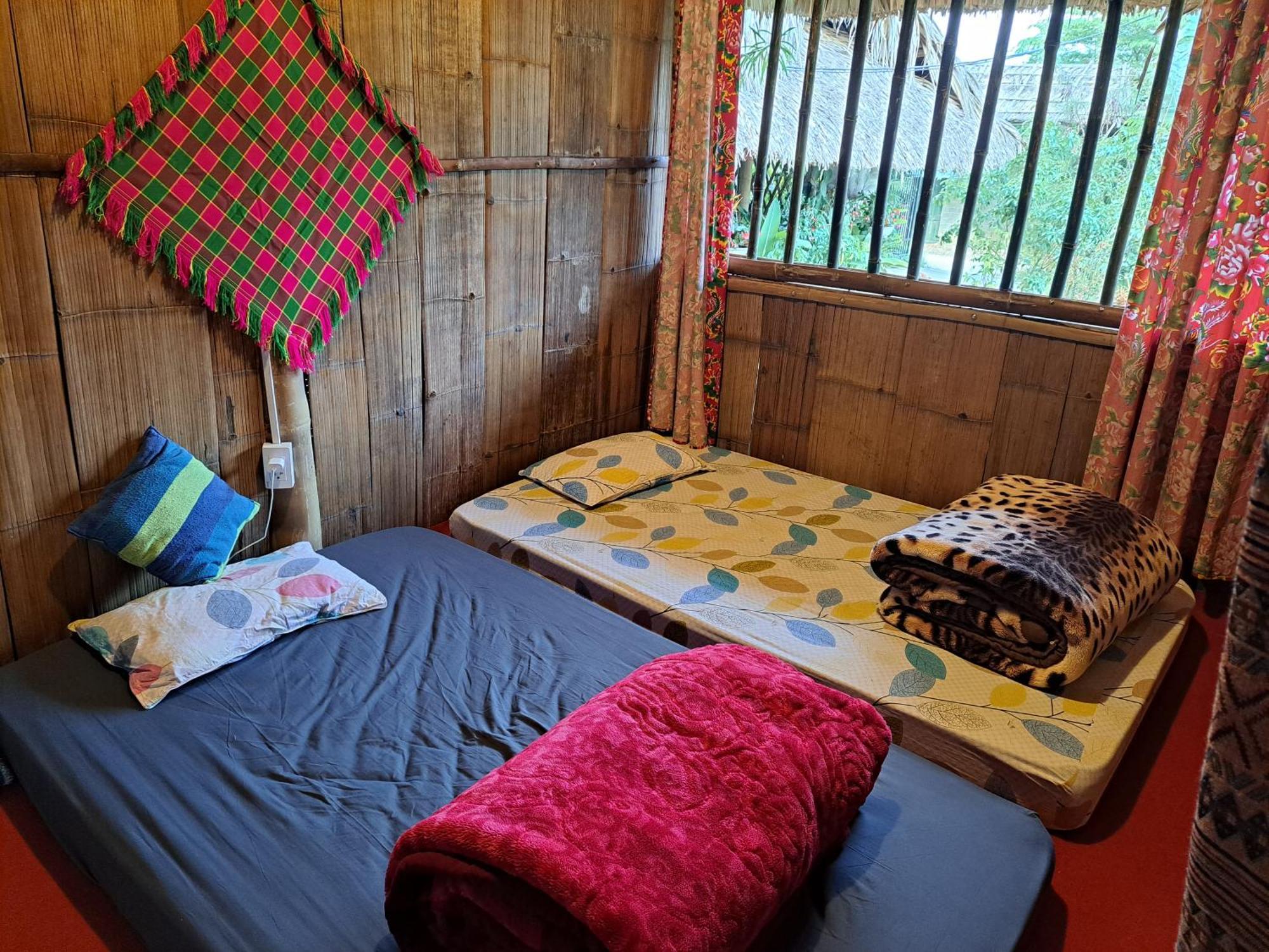 Homestay Field - Bungalow, Ha Giang Loop Tour, Motorbikes Rental Esterno foto