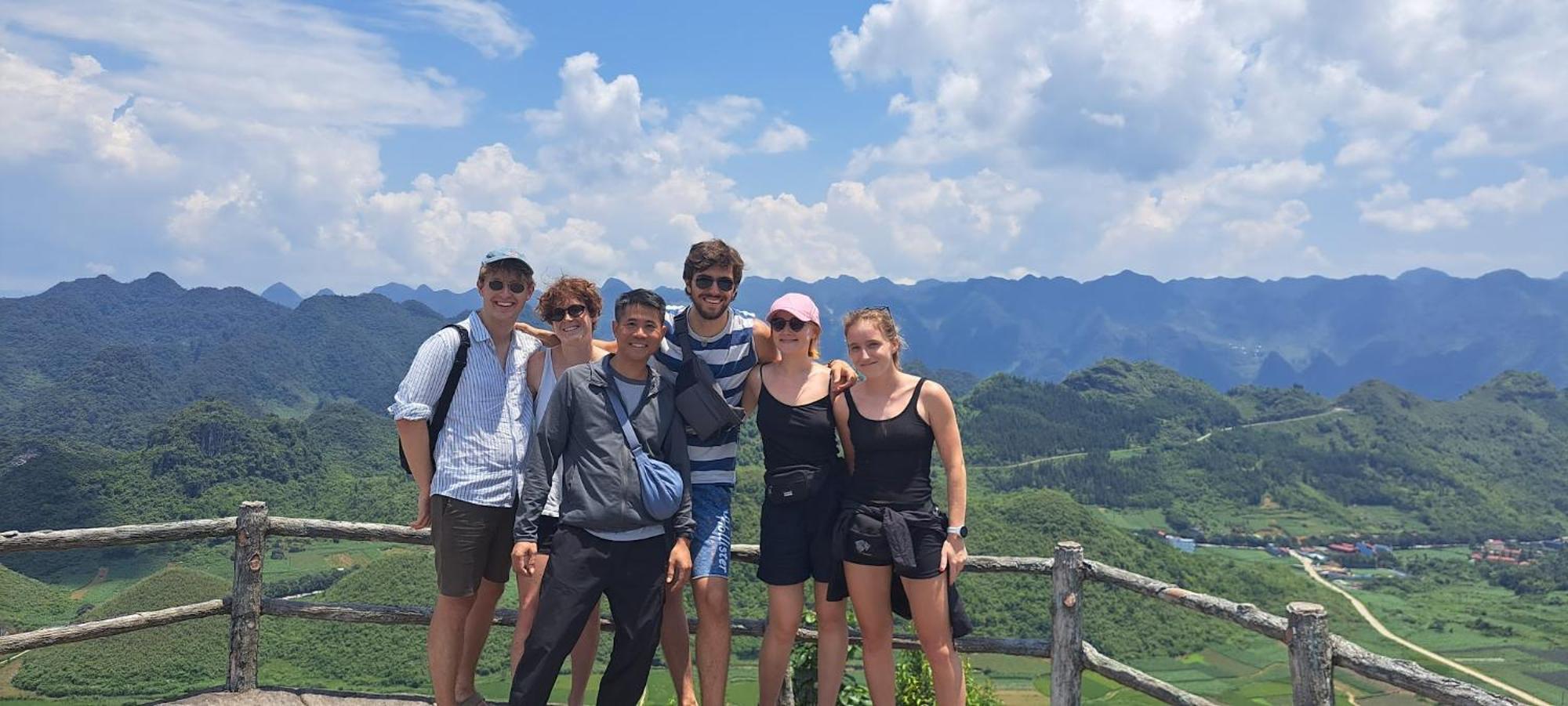 Homestay Field - Bungalow, Ha Giang Loop Tour, Motorbikes Rental Esterno foto